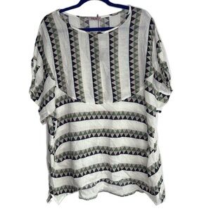 Geometric Patterned Women's Top